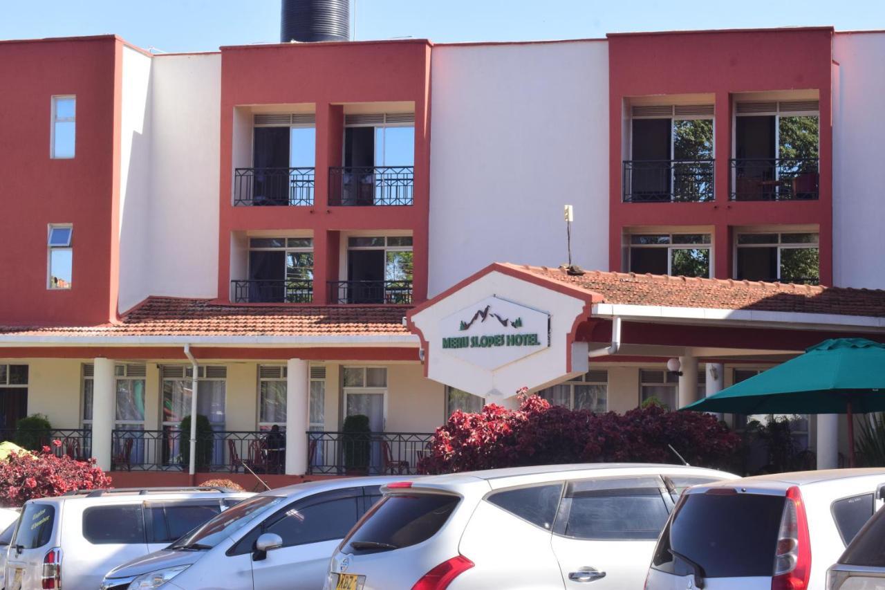 Meru Slopes Hotel Exterior photo
