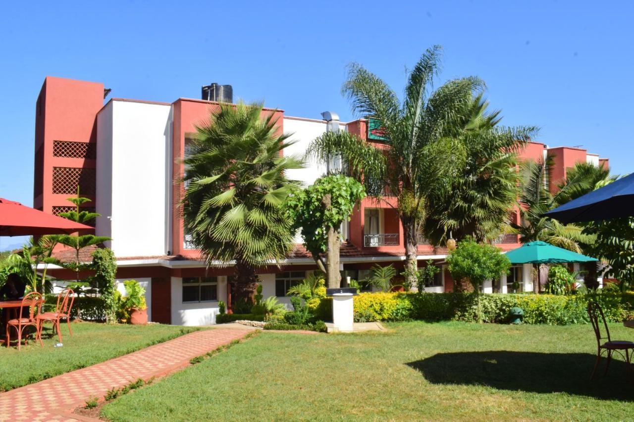 Meru Slopes Hotel Exterior photo