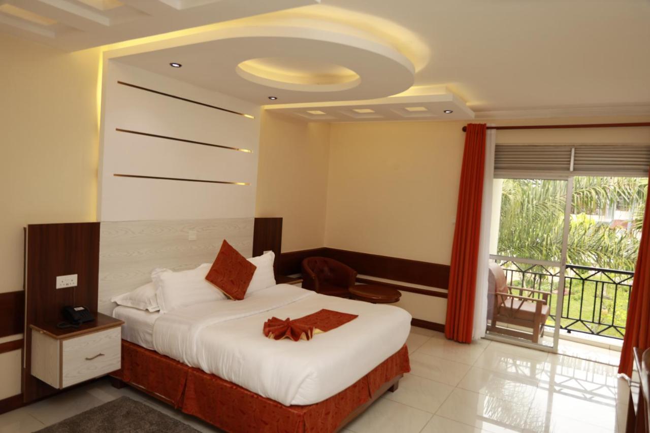Meru Slopes Hotel Exterior photo